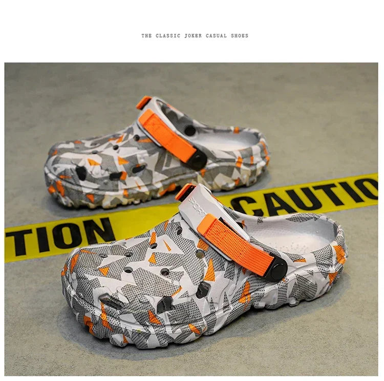 New Men's Clogs Slippers Sandal Men Garden Shoes Flat Camouflage Sandals Male Sneakers Outdoor Flip Flops Home Clogs